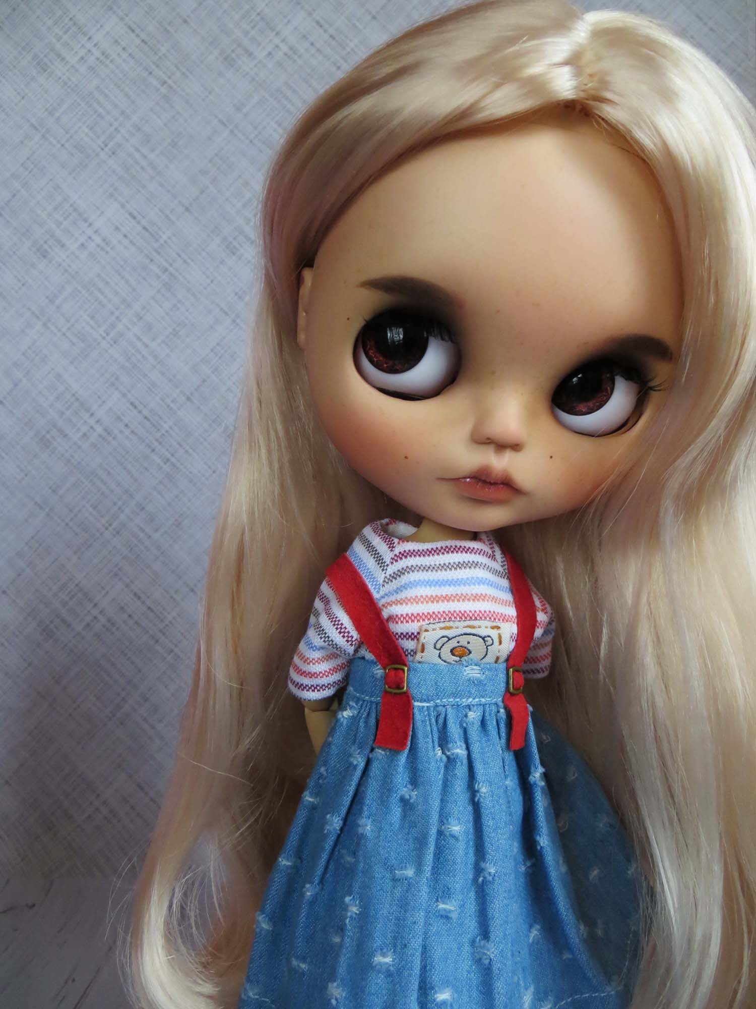 Catovasia - Blythe doll customizer profile page at DollyCustom
