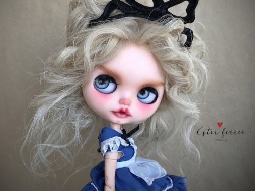 Alice in Wonderland Custom Blythe doll by EsterFerrerDolls