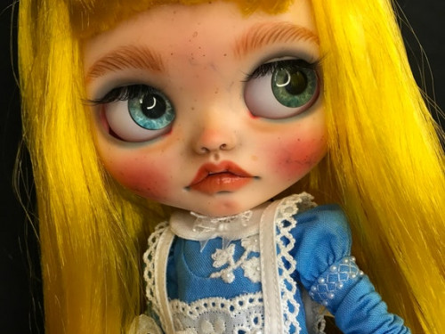 Alice blythe doll in Wonderland in a Fairy Suitcase by VDexlusive