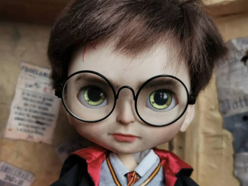 Portrait Harry Potter Doll with Room by CuteCreepyBlythe