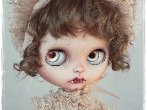 CLARABELLE Vampire girl Blythe custom doll by AntiqueShopDolls