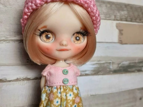 Petite Blythe custom by MinniAnnaDolls