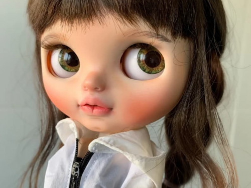 Customized original Blythe doll by RissieDolls