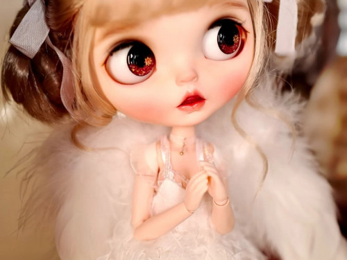 Custom Blythe Doll by JIACustomDolls