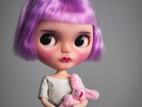 Felecia (OOAK Blythe doll with purple bob hair) by UnnieDolls