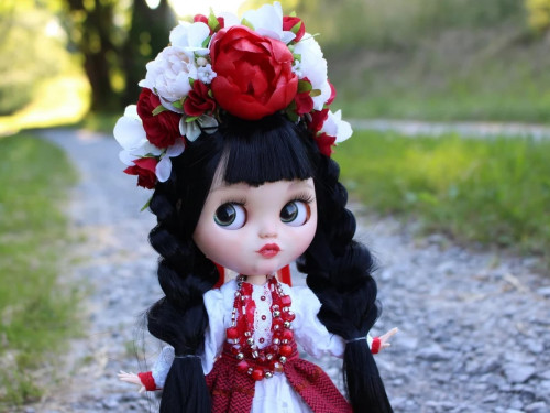 Ukrainian girl Blythe Custom by TataToysShop