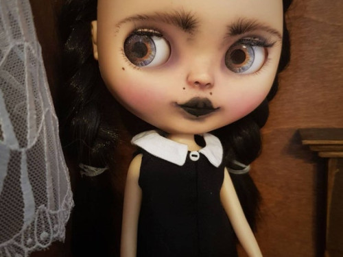 Customised takara blythe doll – Wednesday by BlytheObsession