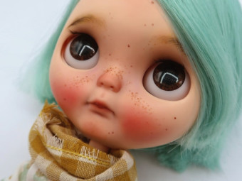 Milu – Custom Blythe Doll by BlytheDollMarket