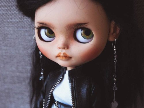 Yasmine – Custom Blythe Doll by sabridollsmarket