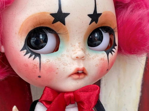 Pink Circus Girl Blythe Doll custom by LuxCustomBlythe