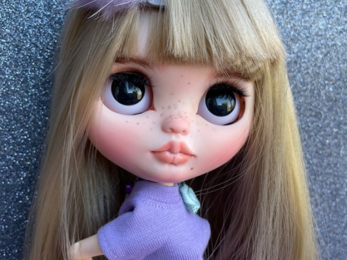 Mena – Custom Blythe Doll by BlythedollsbyDanidi