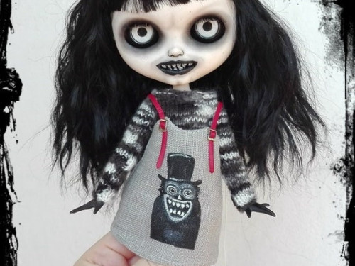 Little Miss BABADOOK – Blythe custom doll by AntiqueShopDolls