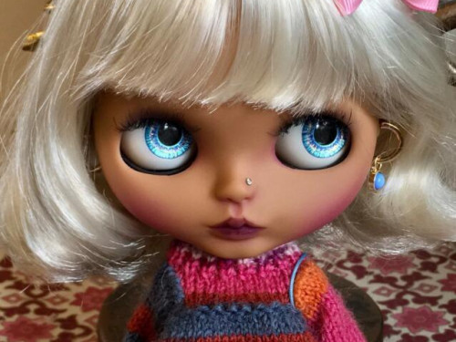 Custom Blythe Doll Factory OOAK “Bea” by Dollypunk21