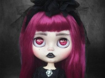 Moira vampire blythe custom doll by OllyMarty