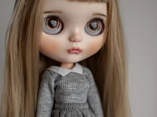 Kate – Custom Blythe Doll by UnnieDolls