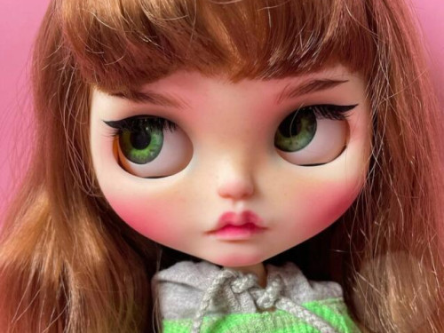 Blythe custom doll Maggie by sabridollsmarket