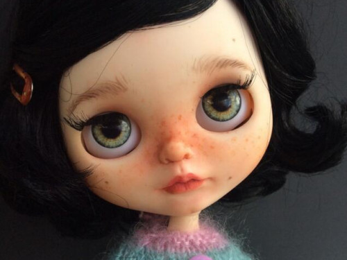Custom Blythe Doll by BlythedeFrance