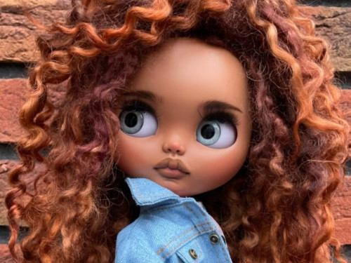 April – Custom Blythe Doll by BlythedollsbyDanidi