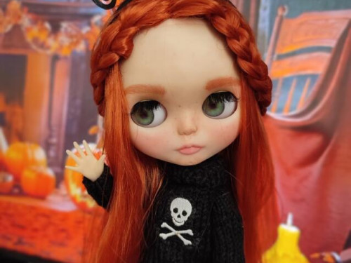 Blythe custom red haired special Helloween by AliDaraDreamDolls
