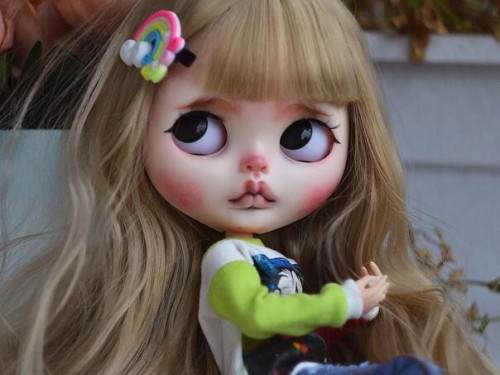 Ellie – Custom Blythe Doll by BlytheMyDreams