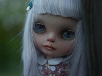 Viola – Custom Blythe Doll by OpheliaDress