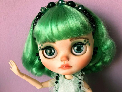 Customized Blythe doll – Amber by DollsByTzetzka