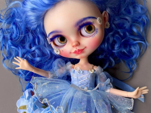 Custom Blythe Doll Malvina by DBlueDolls