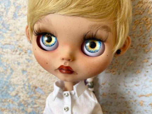 Blythe doll custom Gwen by KattySuzume