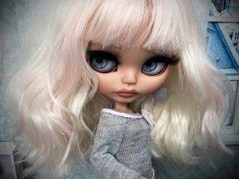 Pearl – Custom Blythe doll by FABBLED