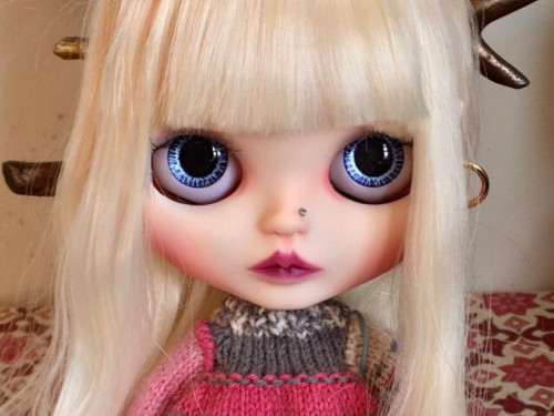 Custom Blythe Doll Factory OOAK “Eveliina” by Dollypunk21