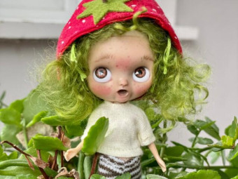 Custom Petite Blythe Doll by by BeBeBlytheCo