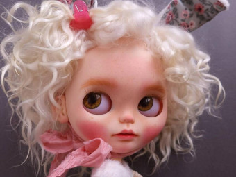 Custom Blythe doll OOAK by DuduToyFactory