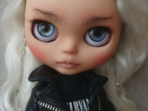 Milena Custom Blythe Doll by sabridollsmarket