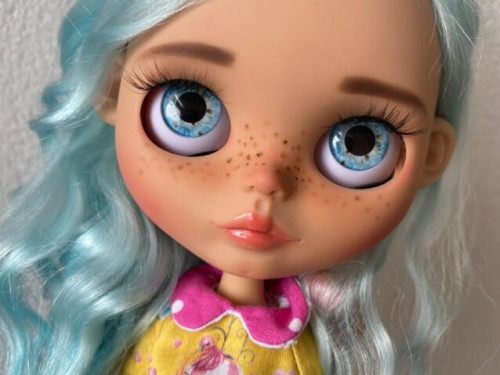 Custom Blythe Doll by MissDollyLolly