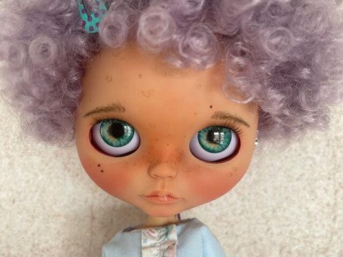 Custom Blythe Doll by AnaCarAr