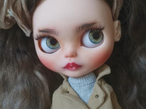 Cara – Custom Blythe Doll by sabridollsmarket