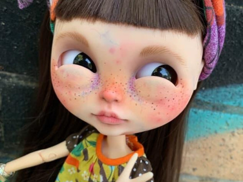 Sickly – OOAK Custom Blythe Doll by FancyBambolette