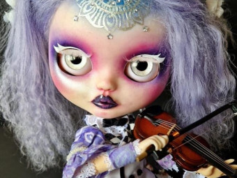 Custom Blythe doll Dalila by Pizquita Dolls
