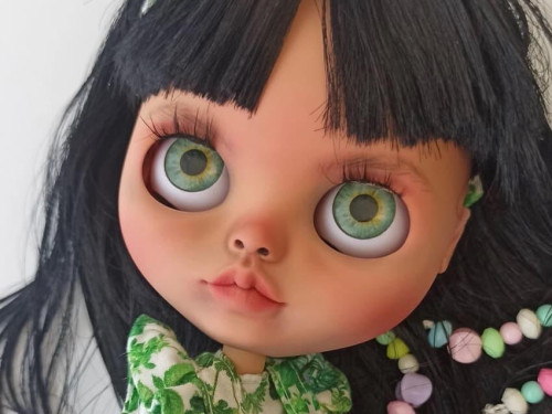 Isa – Custom Blythe Doll by Grumpysheepshop