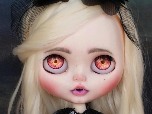 Drusilla little vampire Blythe doll custom by OllyMarty