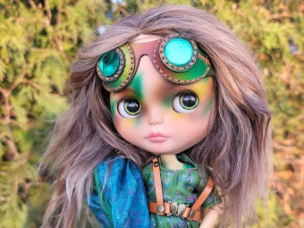 Demi – Custom Blythe Doll by Coedependent
