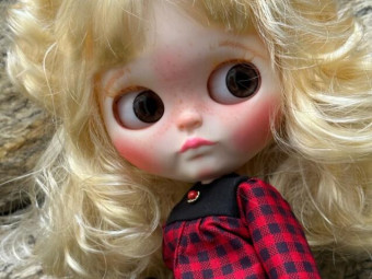 Gigi Custom Blythe Doll by LittleDollsByIza