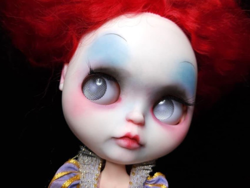 Queen of Hearts blythe doll by artbycarla