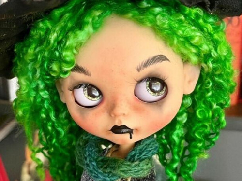 Blythe doll custom Regina the young witch by KattySuzume