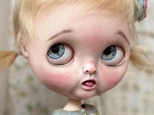 Olivia – Custom Blythe Doll by BeBeBlytheCo