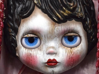 Blythe Doll Amélie the little wooden peg doll by BlackribbonBlythes