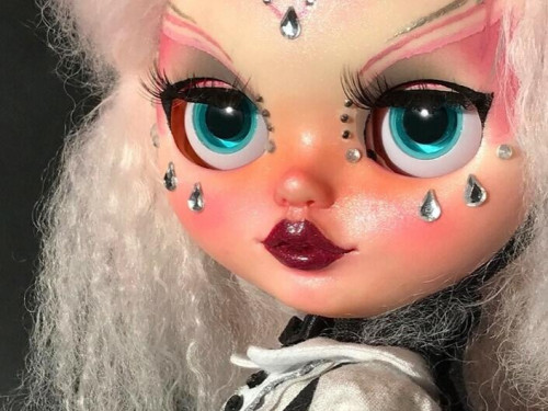 Custom Blythe Doll by PizquitaDolls