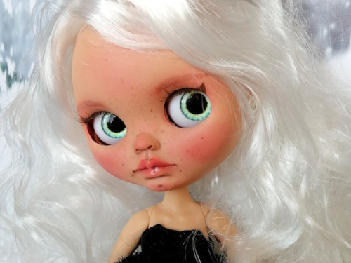 Custom Blythe Doll by YuliaBlythe